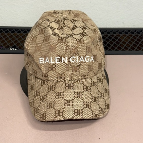 Balenciaga Beige Monogram BB Logo Baseball Cap Hat Made in Italy One Size